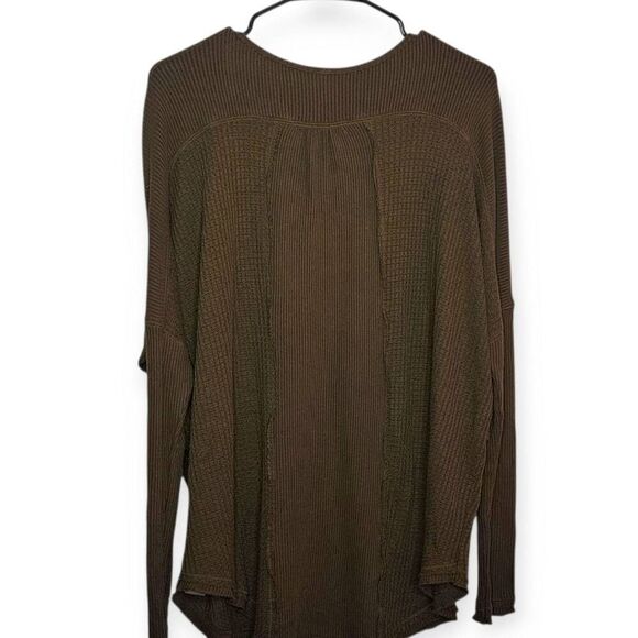 Free People Women's Leo Henley Tee Army Green size Medium - Picture 5 of 9